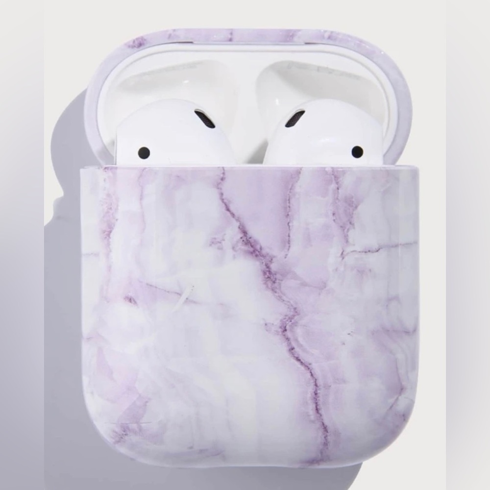 NWOT- AirPods Gen 1/2 Hard Marble Case